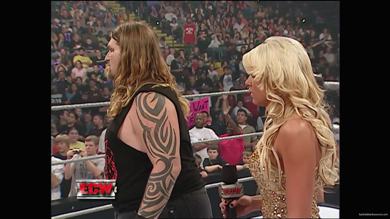 WWE_ECW_10_02_07_Kelly_Segment_mp40093.jpg