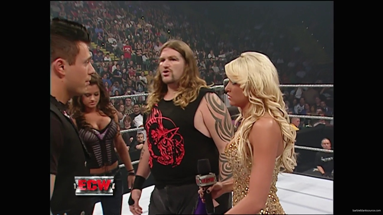 WWE_ECW_10_02_07_Kelly_Segment_mp40105.jpg