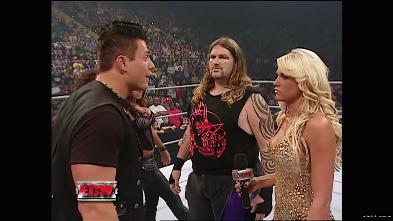 WWE_ECW_10_02_07_Kelly_Segment_mp40106.jpg