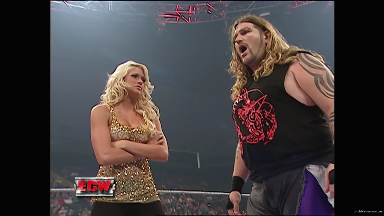 WWE_ECW_10_02_07_Kelly_Segment_mp40142.jpg