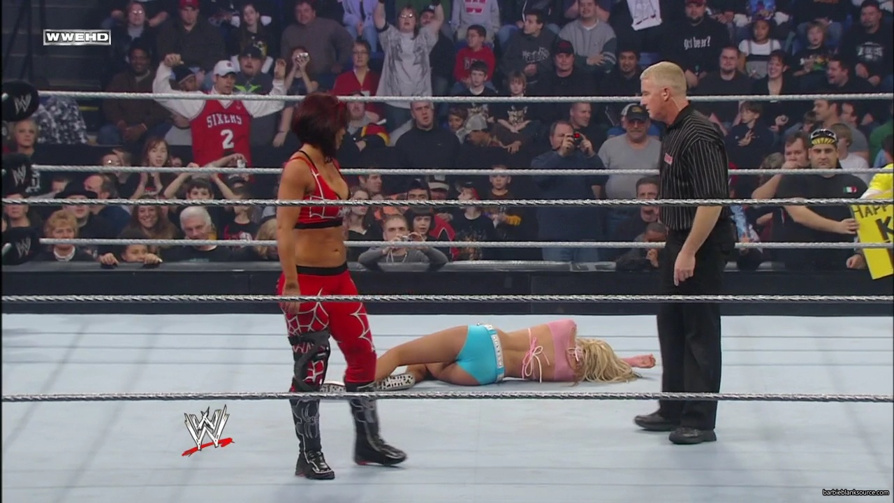 WWE_ECW_01_29_08_Kelly_vs_Victoria_mp41127.jpg