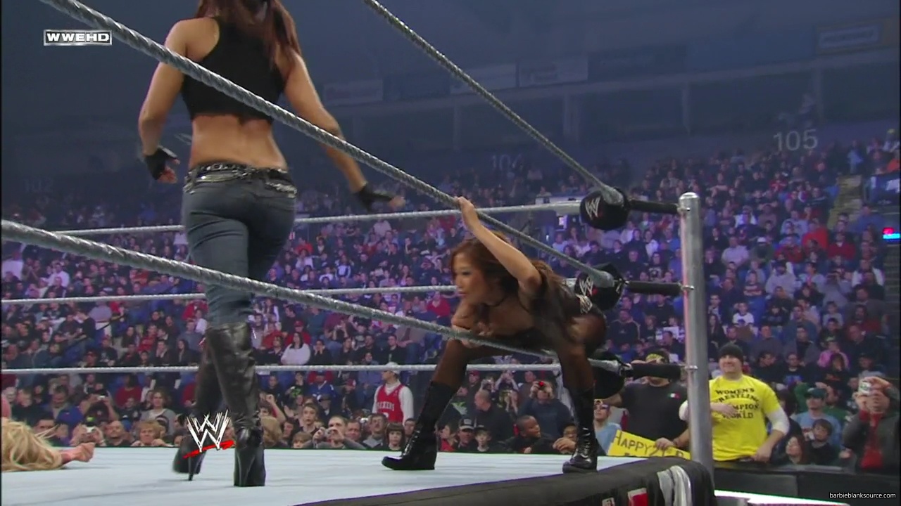 WWE_ECW_01_29_08_Kelly_vs_Victoria_mp41133.jpg