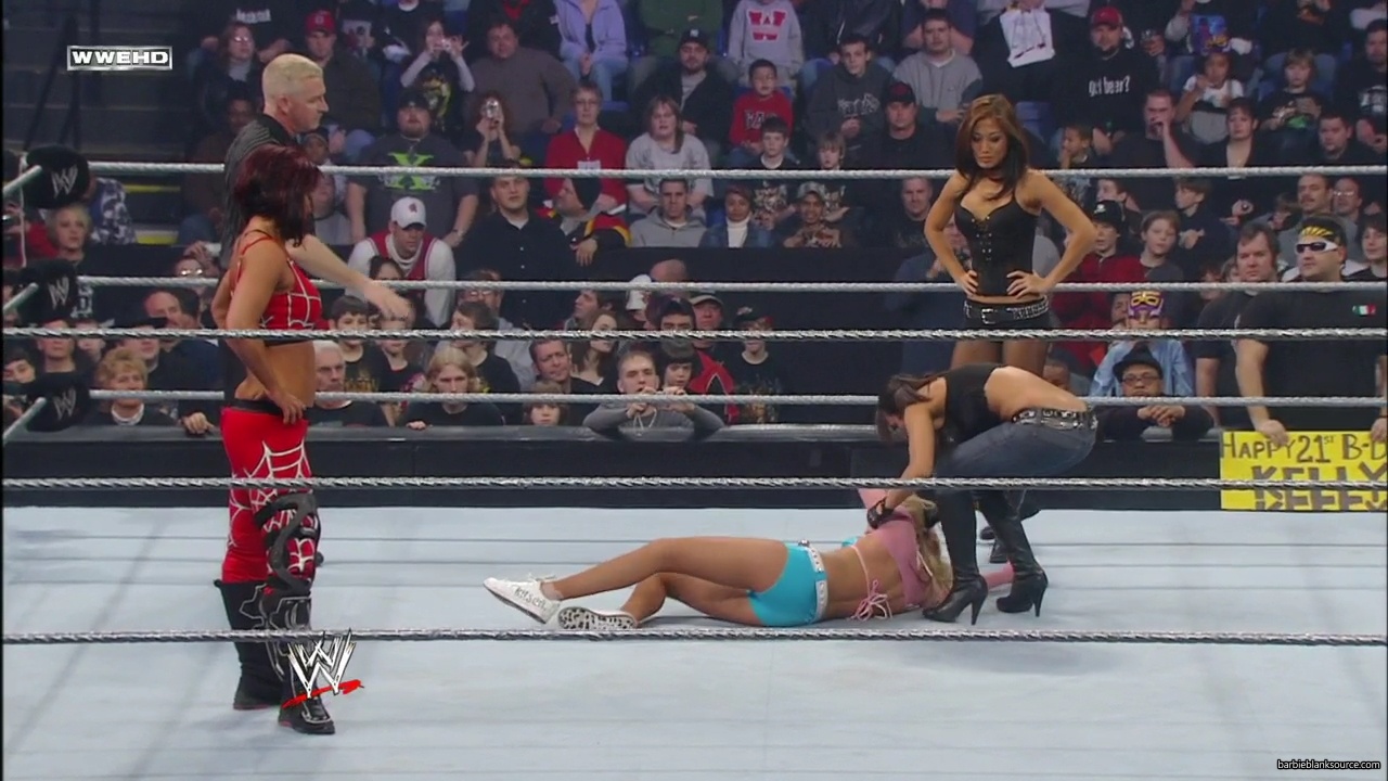 WWE_ECW_01_29_08_Kelly_vs_Victoria_mp41138.jpg