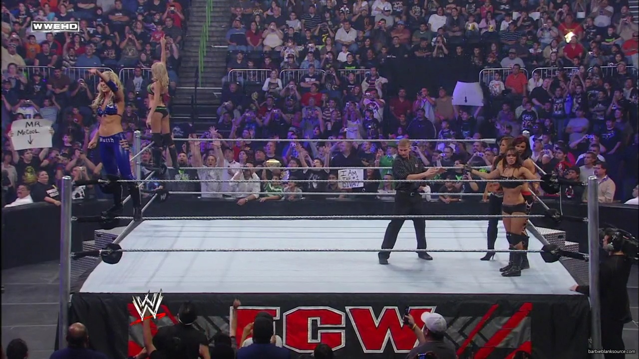 WWE_ECW_02_05_08_Kelly_Michelle_vs_Layla_Victoria_mp41299.jpg