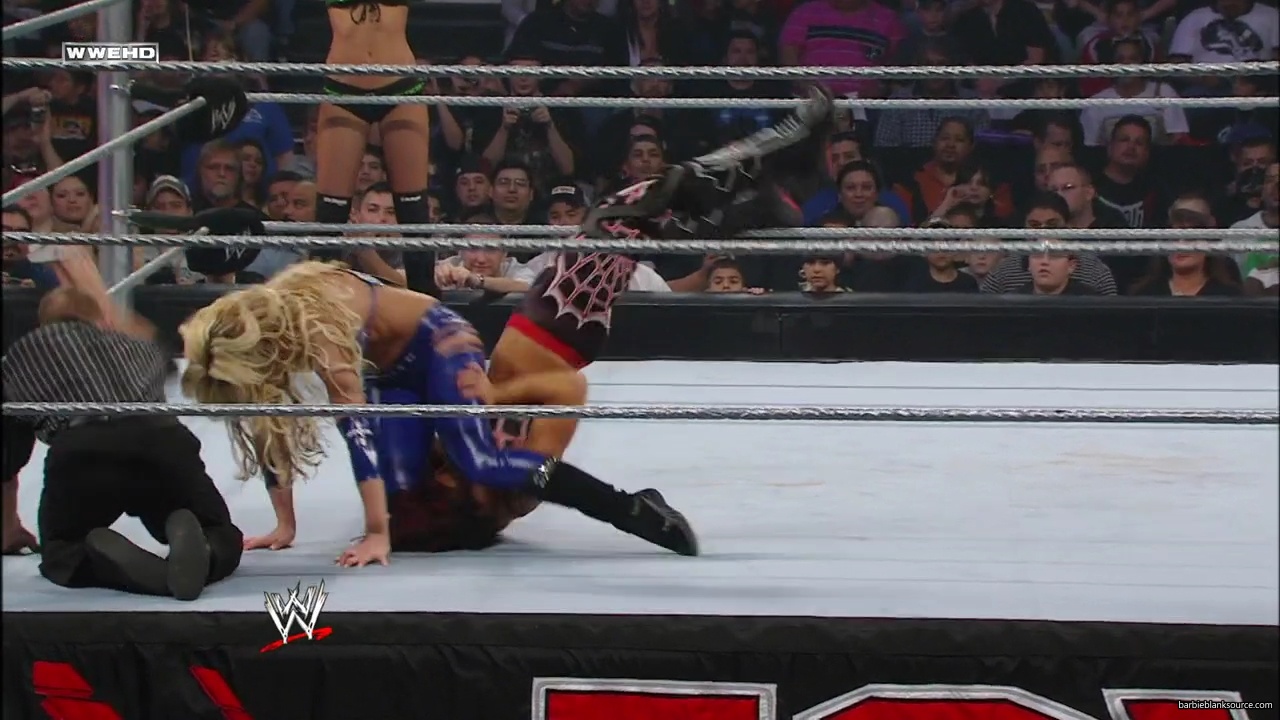 WWE_ECW_02_05_08_Kelly_Michelle_vs_Layla_Victoria_mp41391.jpg