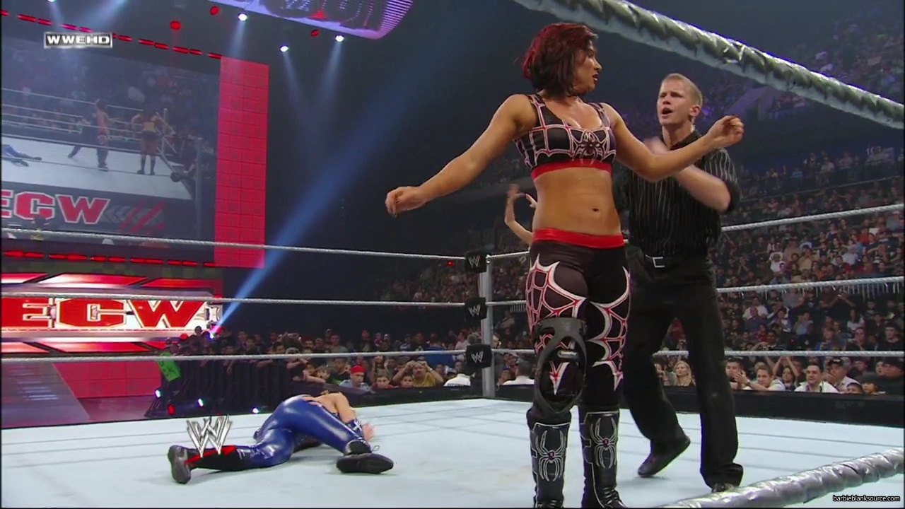 WWE_ECW_02_05_08_Kelly_Michelle_vs_Layla_Victoria_mp41411.jpg