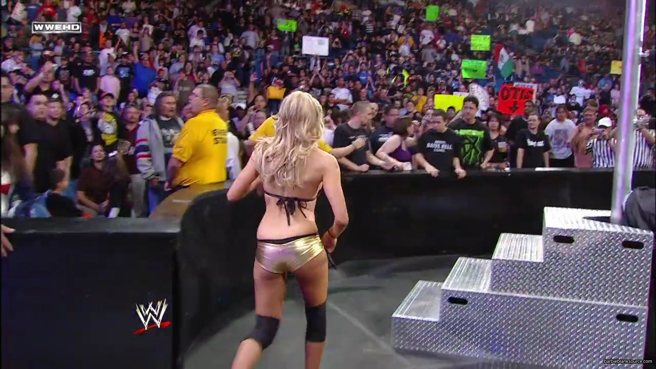 WWE_ECW_02_26_08_Kelly_Kofi_vs_Layla_Santino_mp41983.jpg