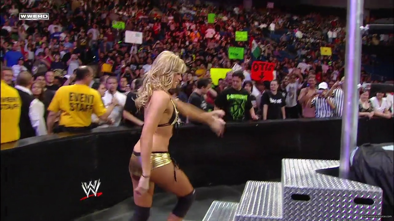 WWE_ECW_02_26_08_Kelly_Kofi_vs_Layla_Santino_mp41984.jpg