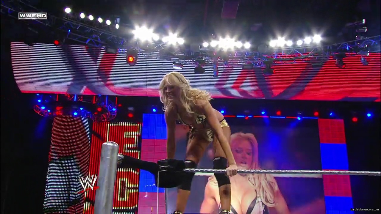WWE_ECW_02_26_08_Kelly_Kofi_vs_Layla_Santino_mp41999.jpg