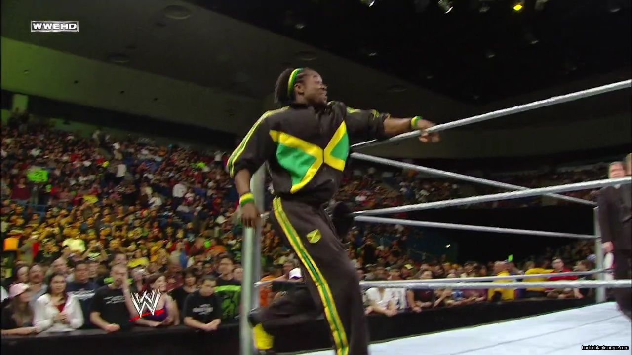 WWE_ECW_02_26_08_Kelly_Kofi_vs_Layla_Santino_mp42034.jpg