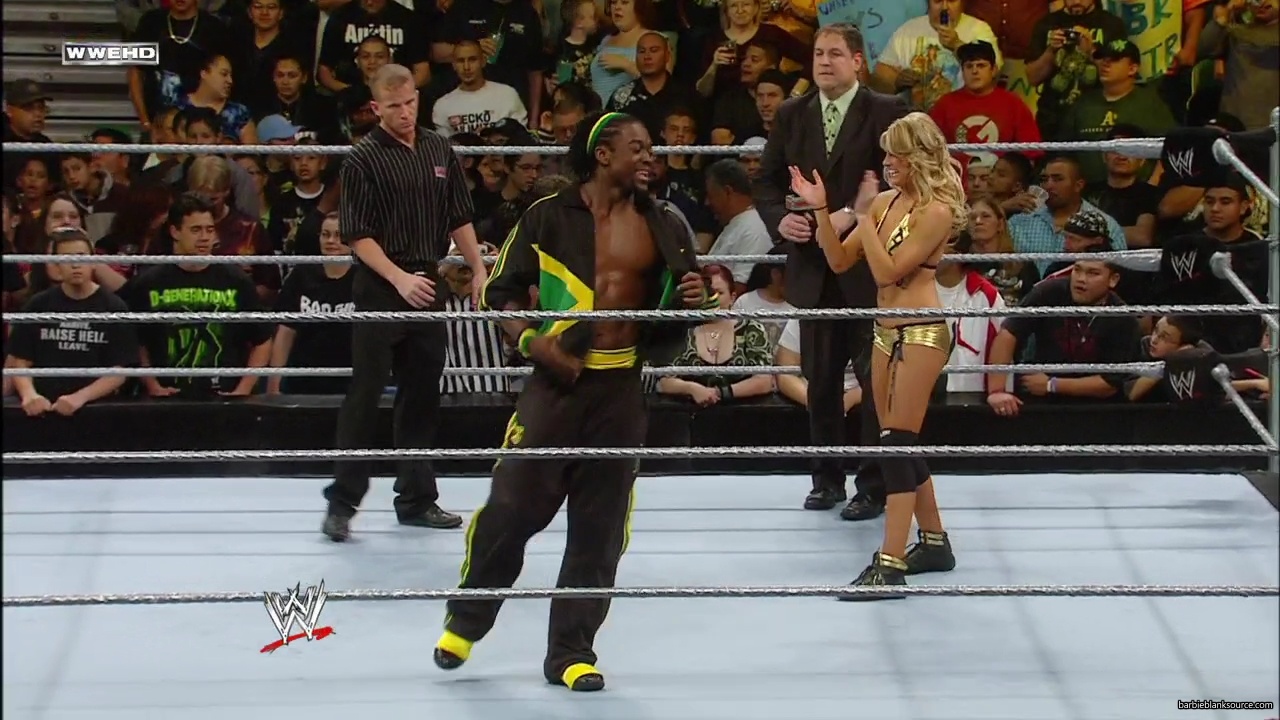 WWE_ECW_02_26_08_Kelly_Kofi_vs_Layla_Santino_mp42052.jpg