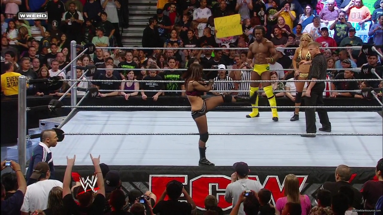 WWE_ECW_02_26_08_Kelly_Kofi_vs_Layla_Santino_mp42108.jpg WWE_ECW_02_26_08_Kelly_Kofi_vs_Layla_Santino_mp42108.jpg