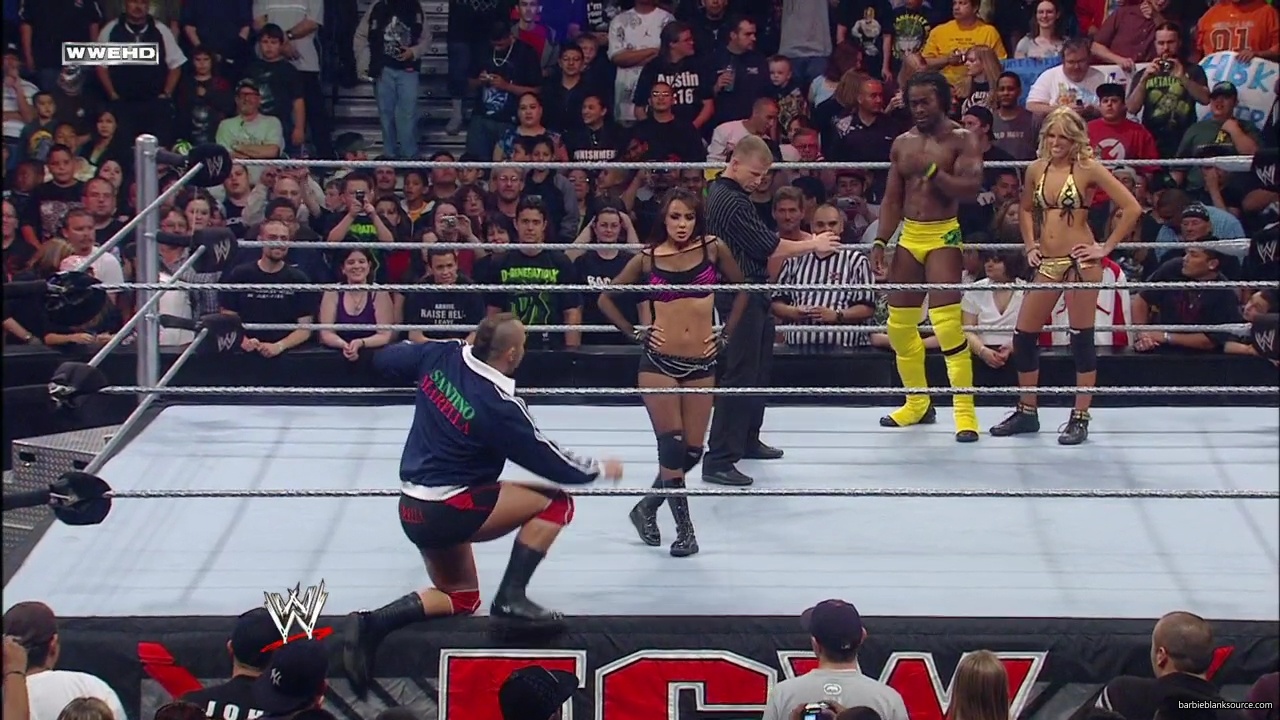 WWE_ECW_02_26_08_Kelly_Kofi_vs_Layla_Santino_mp42119.jpg