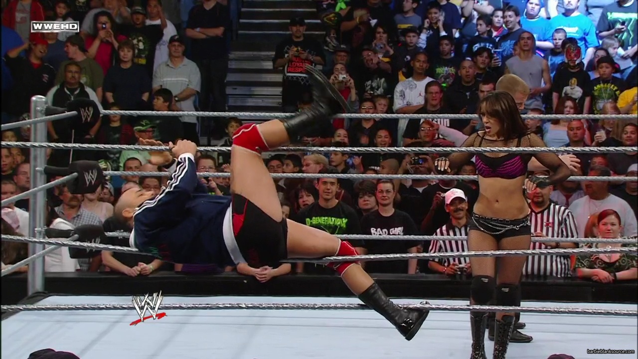 WWE_ECW_02_26_08_Kelly_Kofi_vs_Layla_Santino_mp42126.jpg