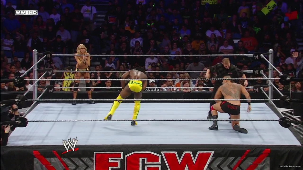 WWE_ECW_02_26_08_Kelly_Kofi_vs_Layla_Santino_mp42211.jpg
