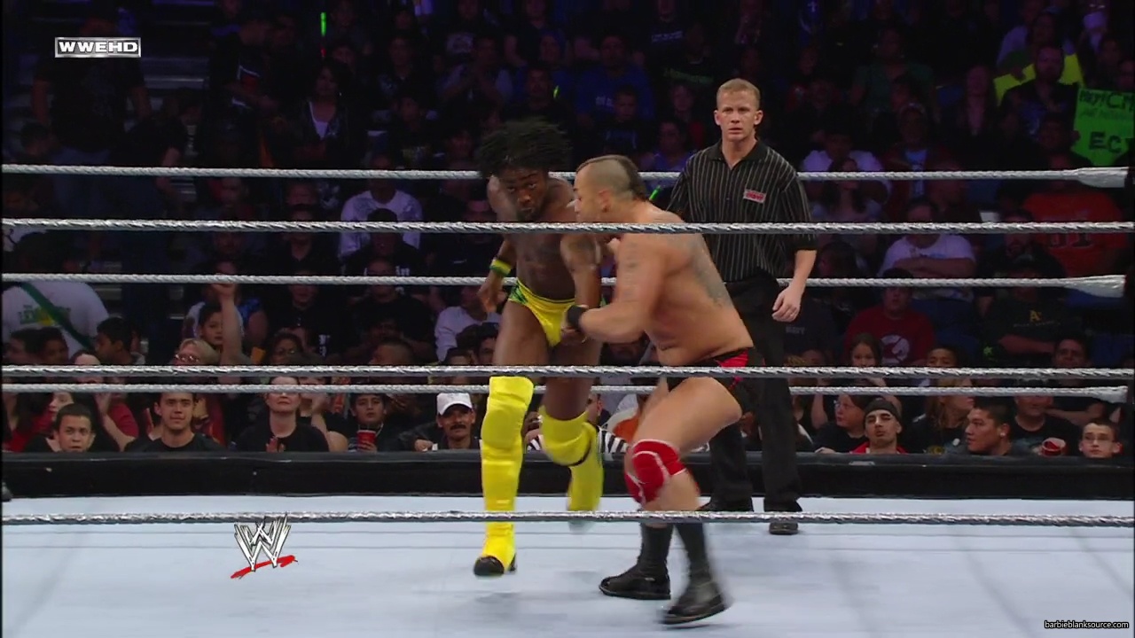 WWE_ECW_02_26_08_Kelly_Kofi_vs_Layla_Santino_mp42231.jpg