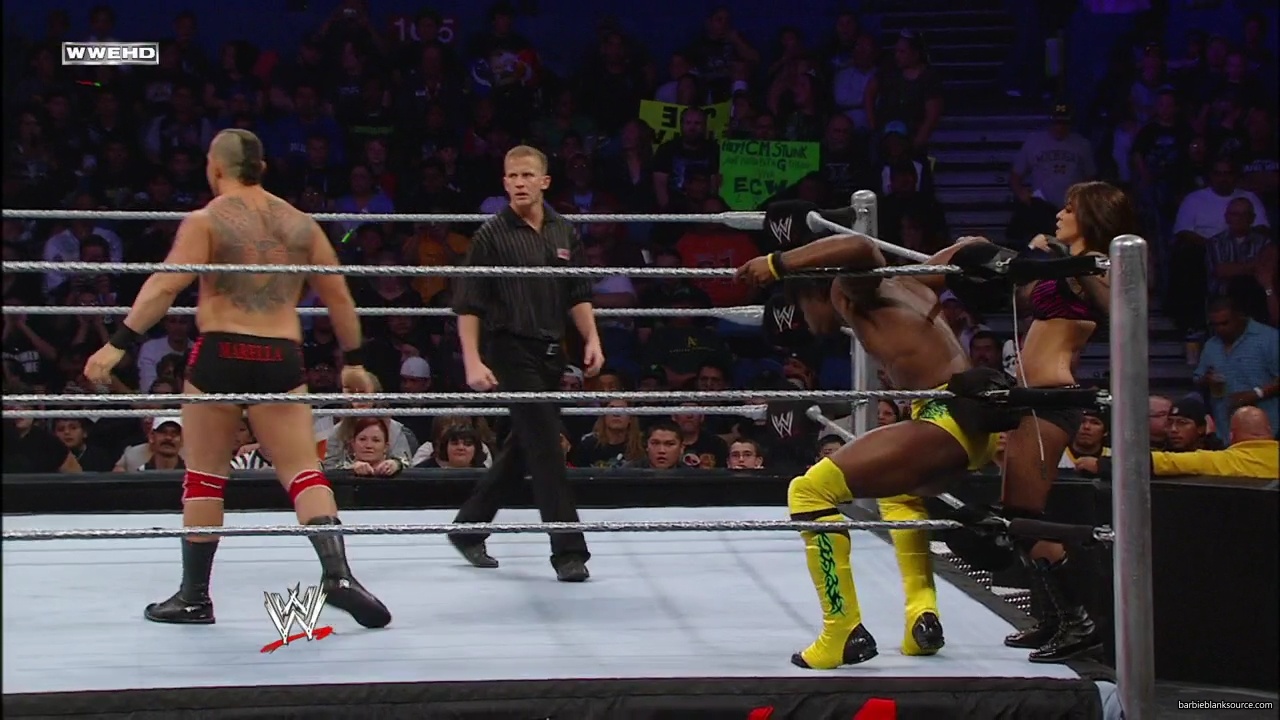 WWE_ECW_02_26_08_Kelly_Kofi_vs_Layla_Santino_mp42246.jpg