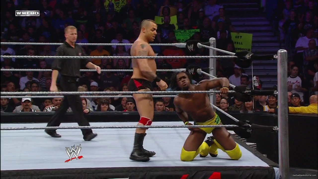 WWE_ECW_02_26_08_Kelly_Kofi_vs_Layla_Santino_mp42260.jpg