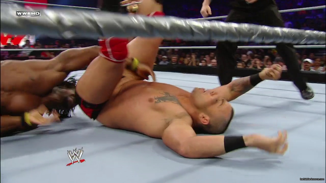 WWE_ECW_02_26_08_Kelly_Kofi_vs_Layla_Santino_mp42287.jpg