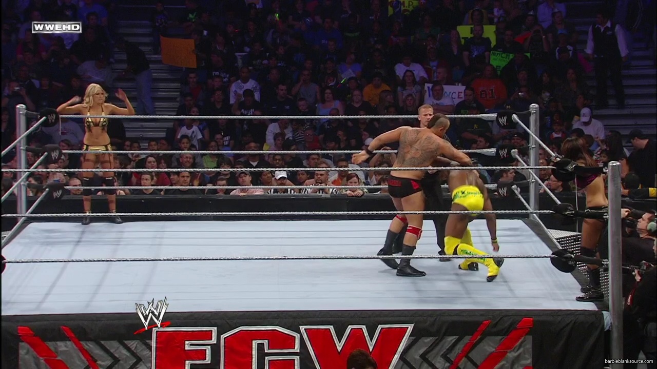 WWE_ECW_02_26_08_Kelly_Kofi_vs_Layla_Santino_mp42308.jpg