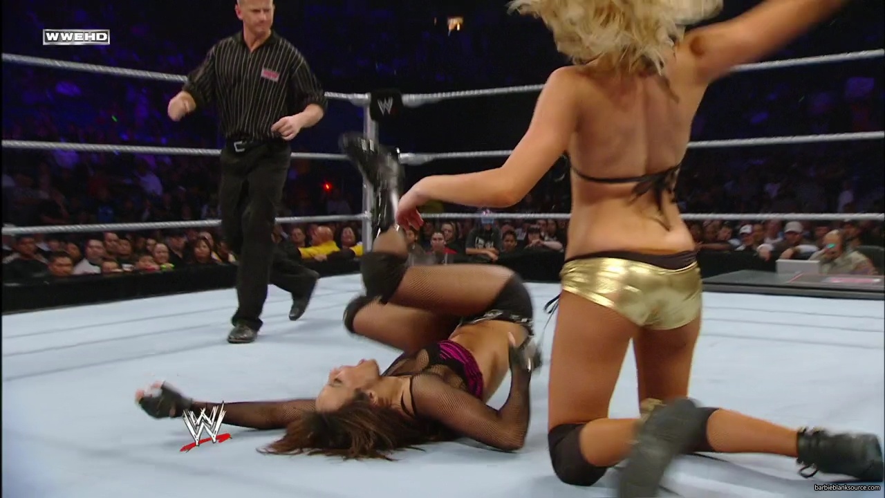 WWE_ECW_02_26_08_Kelly_Kofi_vs_Layla_Santino_mp42343.jpg