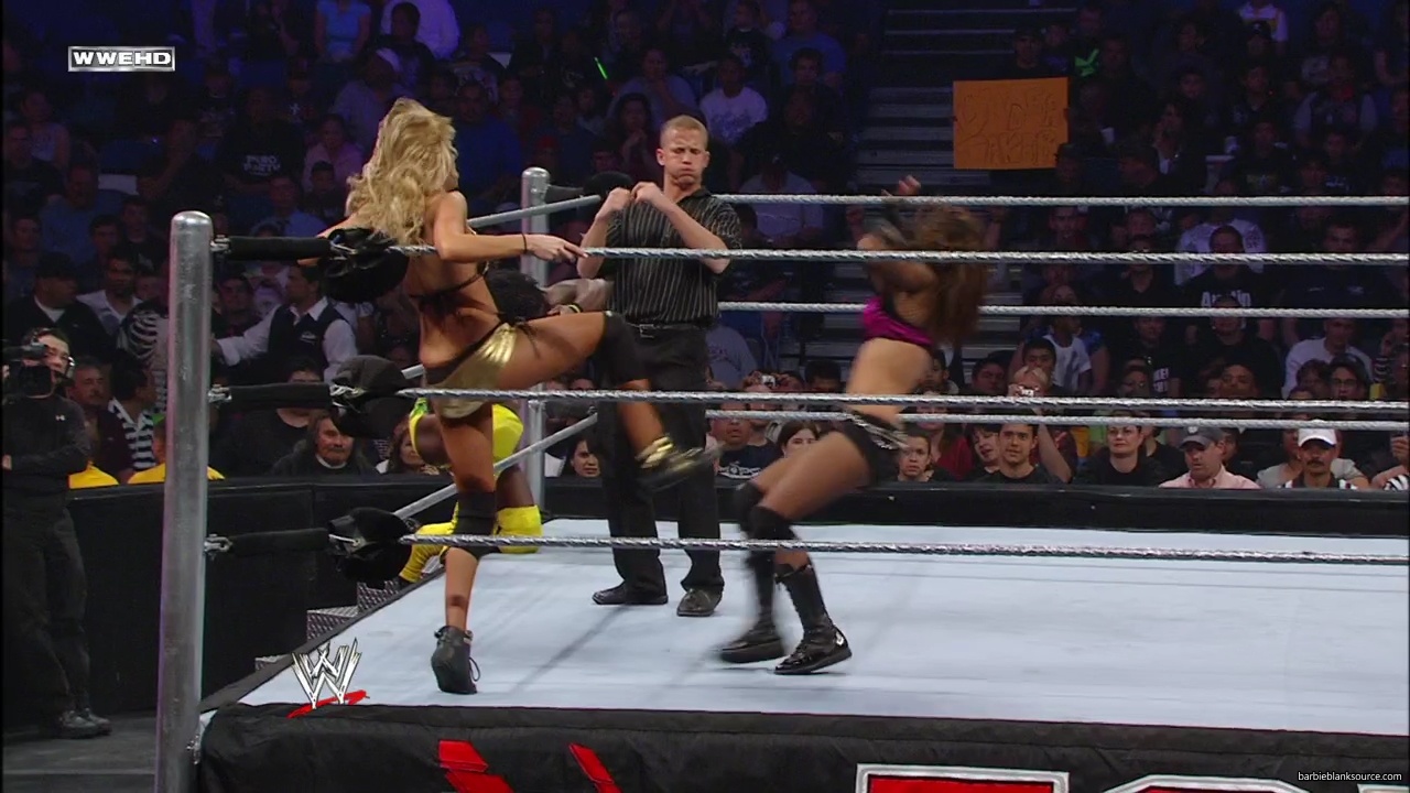 WWE_ECW_02_26_08_Kelly_Kofi_vs_Layla_Santino_mp42353.jpg