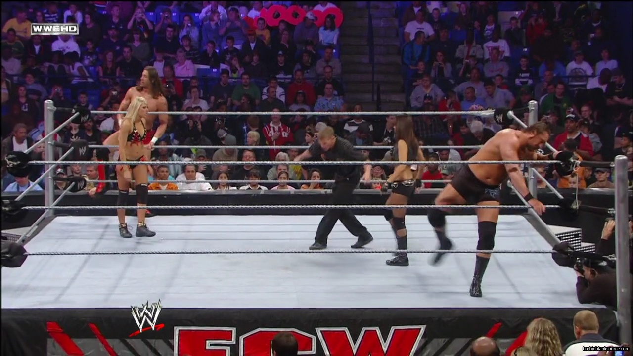 WWE_ECW_03_25_08_Kelly_Richards_vs_Knox_Layla_mp42717.jpg