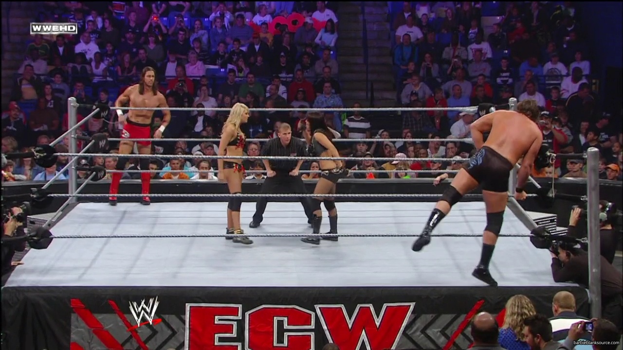 WWE_ECW_03_25_08_Kelly_Richards_vs_Knox_Layla_mp42719.jpg