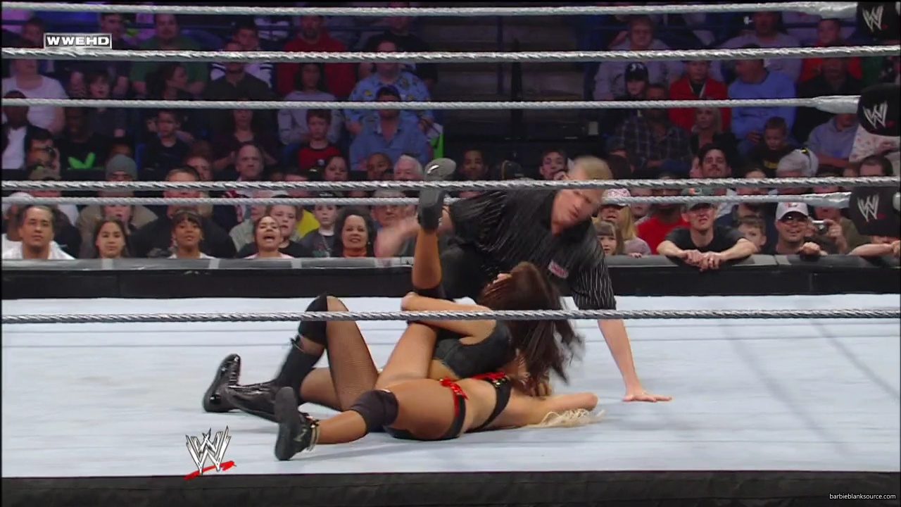 WWE_ECW_03_25_08_Kelly_Richards_vs_Knox_Layla_mp42775.jpg