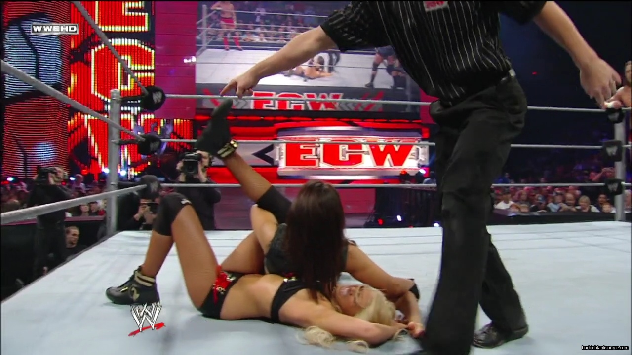 WWE_ECW_03_25_08_Kelly_Richards_vs_Knox_Layla_mp42777.jpg