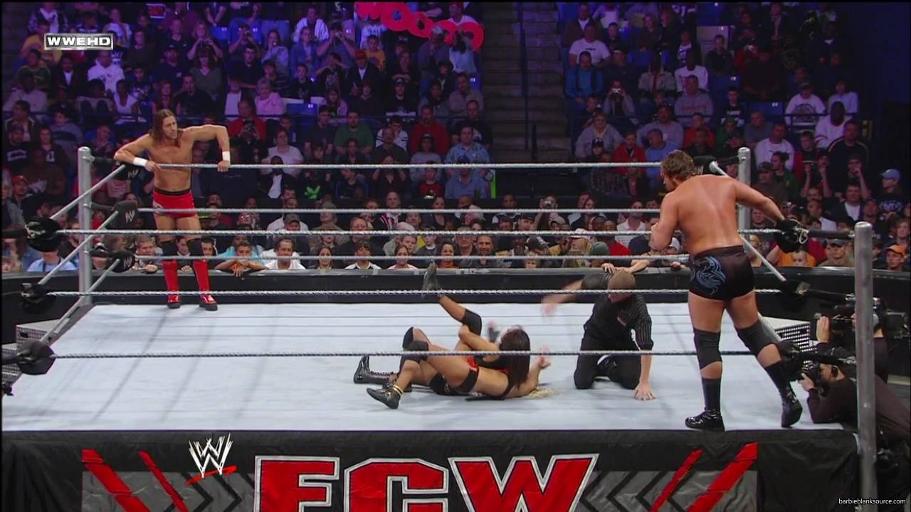 WWE_ECW_03_25_08_Kelly_Richards_vs_Knox_Layla_mp42781.jpg