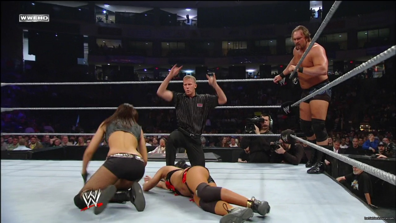 WWE_ECW_03_25_08_Kelly_Richards_vs_Knox_Layla_mp42782.jpg