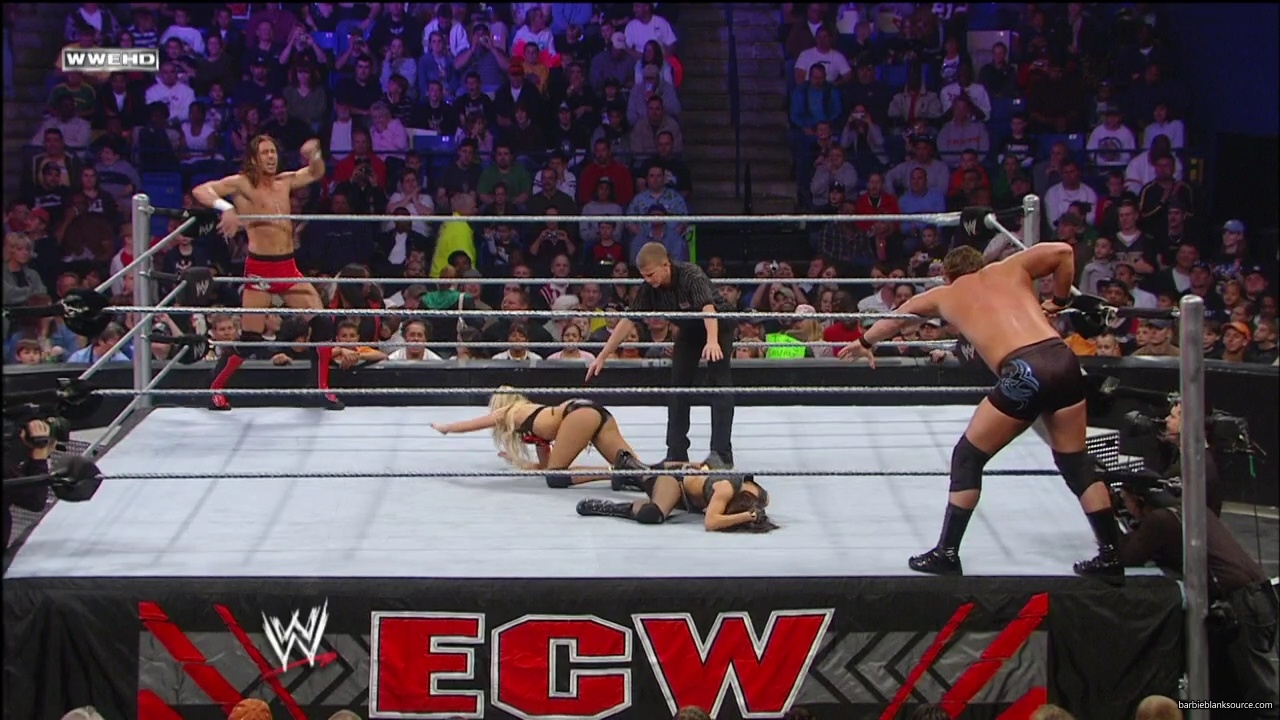 WWE_ECW_03_25_08_Kelly_Richards_vs_Knox_Layla_mp42824.jpg