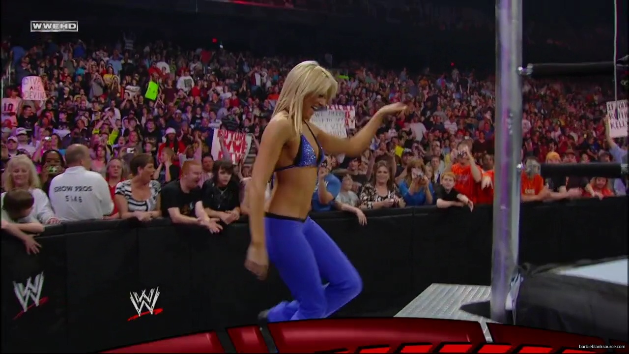 WWE_ECW_04_22_08_Dreamer_Kelly_vs_Knox_Layla_mp40017.jpg