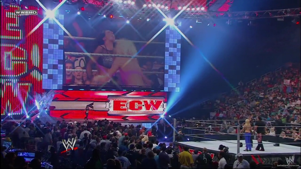 WWE_ECW_04_22_08_Dreamer_Kelly_vs_Knox_Layla_mp40097.jpg