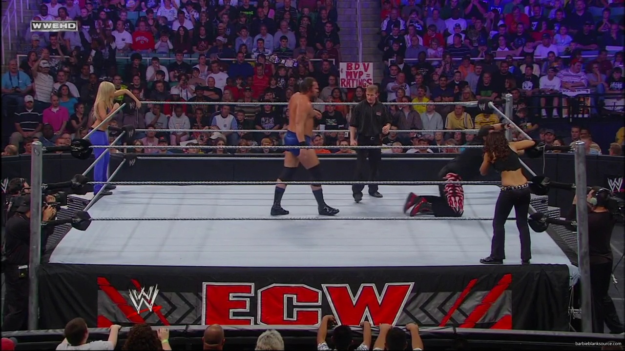 WWE_ECW_04_22_08_Dreamer_Kelly_vs_Knox_Layla_mp40213.jpg