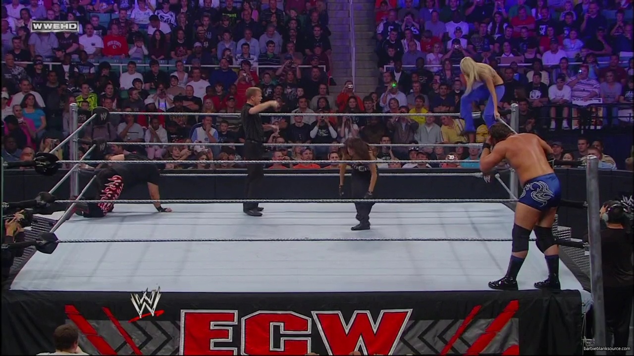WWE_ECW_04_22_08_Dreamer_Kelly_vs_Knox_Layla_mp40258.jpg