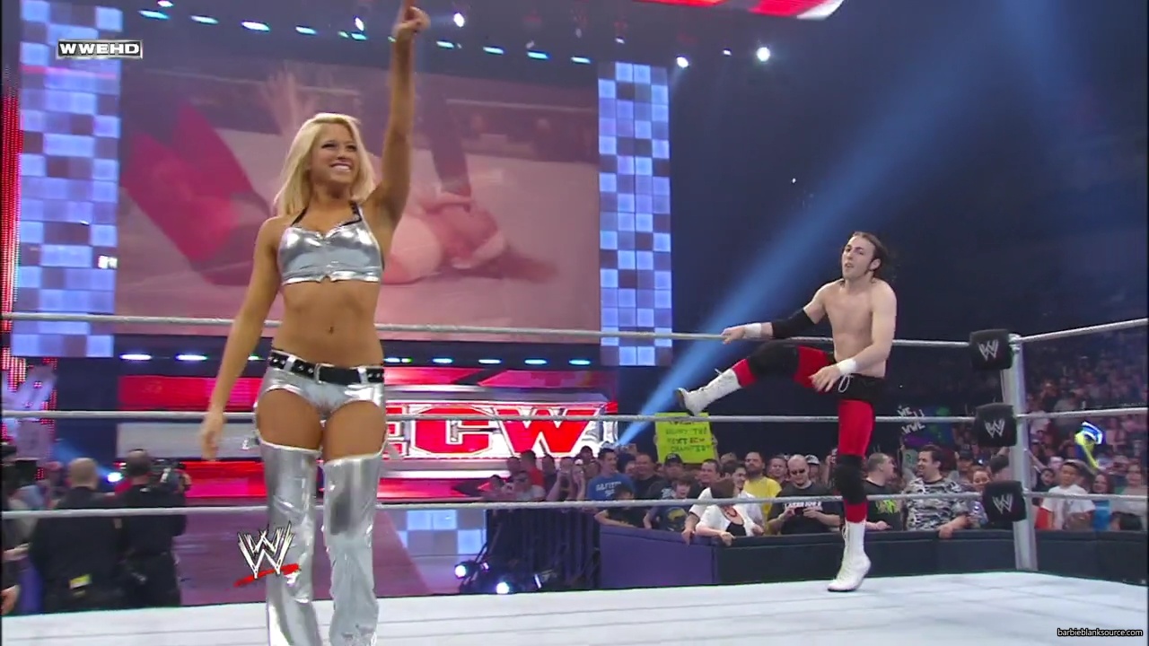 WWE_ECW_05_20_08_Colin_Kelly_vs_Knox_Layla_mp40028.jpg
