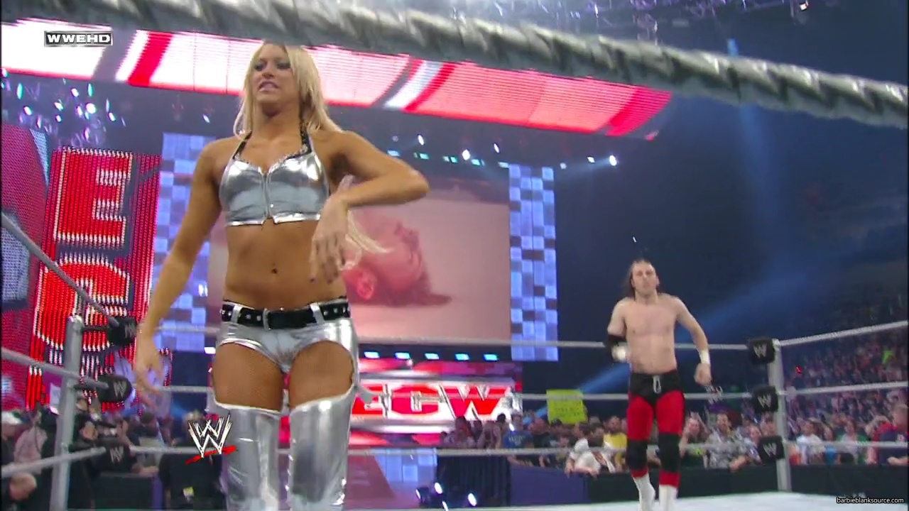 WWE_ECW_05_20_08_Colin_Kelly_vs_Knox_Layla_mp40029.jpg