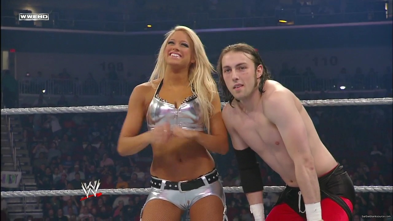 WWE_ECW_05_20_08_Colin_Kelly_vs_Knox_Layla_mp40069.jpg
