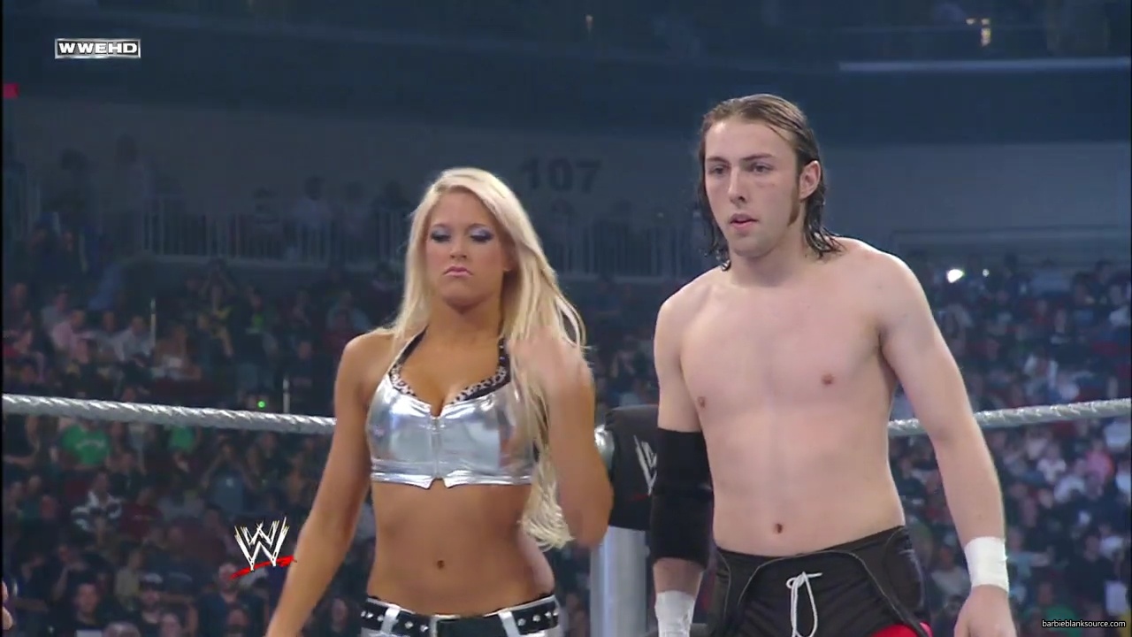 WWE_ECW_05_20_08_Colin_Kelly_vs_Knox_Layla_mp40091.jpg