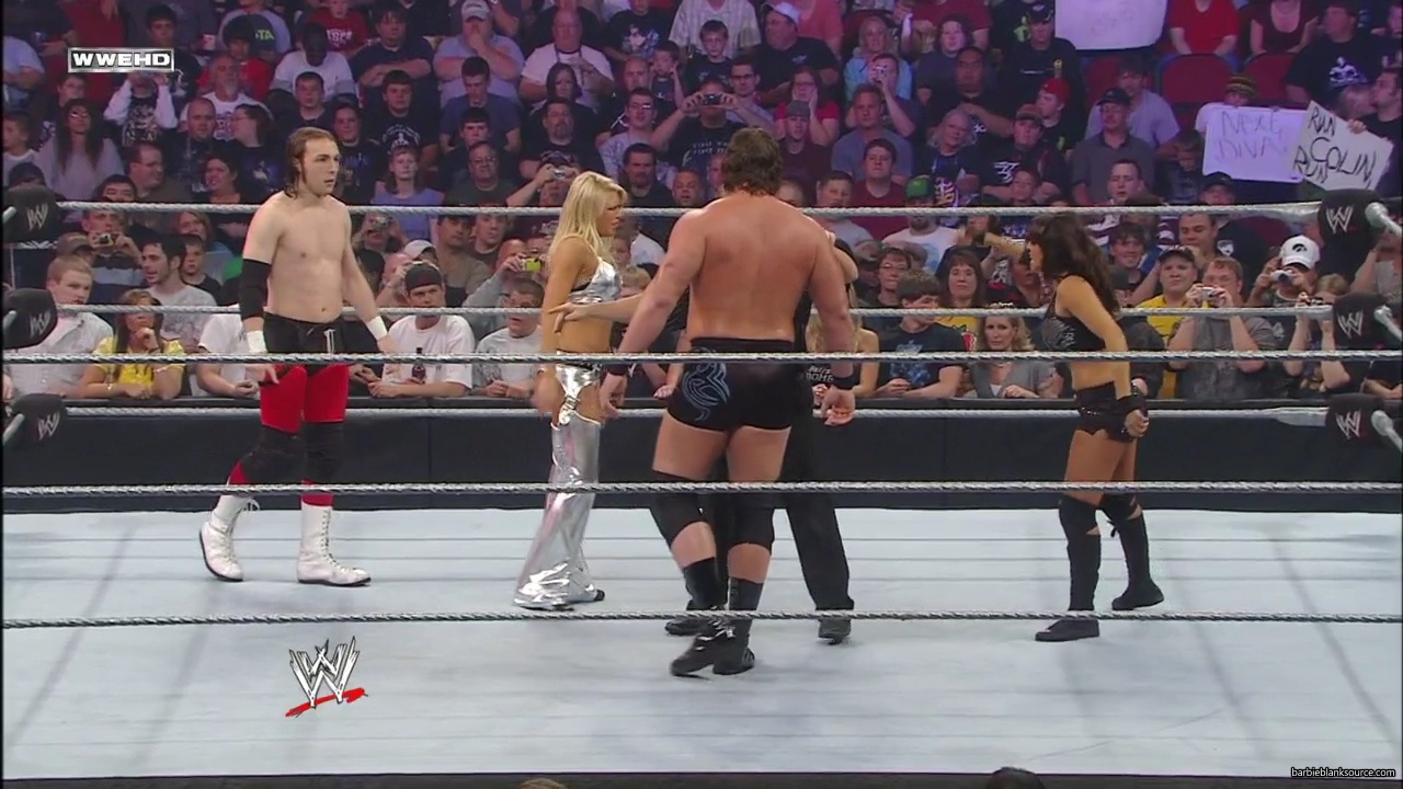 WWE_ECW_05_20_08_Colin_Kelly_vs_Knox_Layla_mp40110.jpg