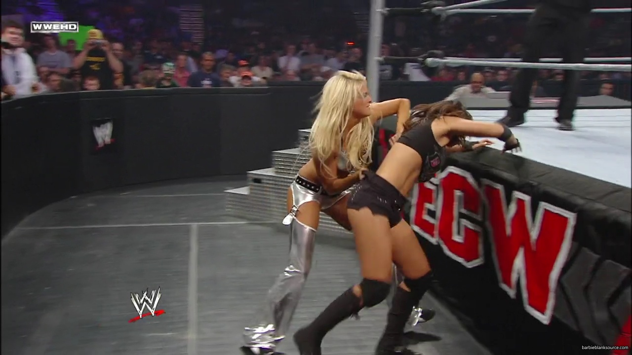WWE_ECW_05_20_08_Colin_Kelly_vs_Knox_Layla_mp40135.jpg