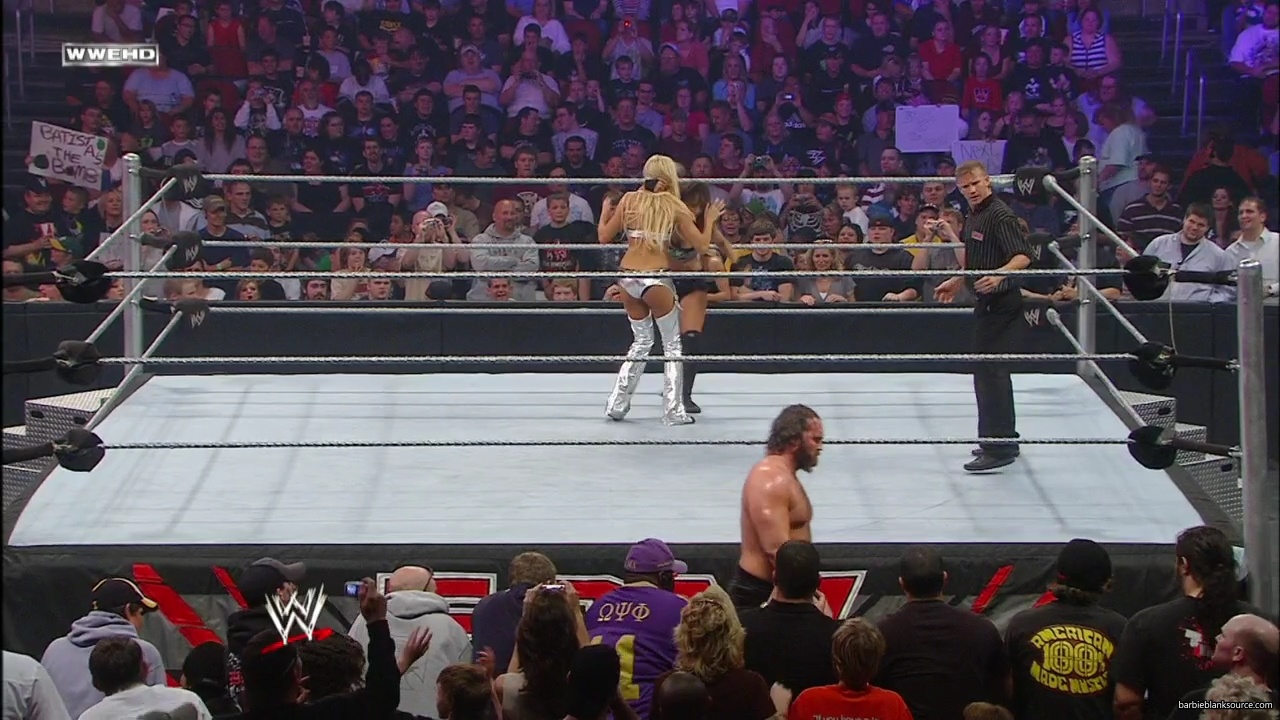 WWE_ECW_05_20_08_Colin_Kelly_vs_Knox_Layla_mp40162.jpg