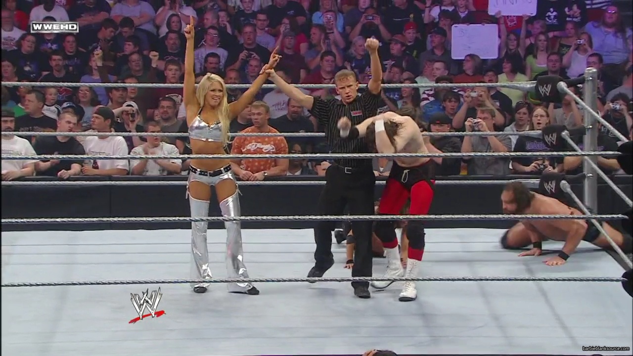 WWE_ECW_05_20_08_Colin_Kelly_vs_Knox_Layla_mp40188.jpg
