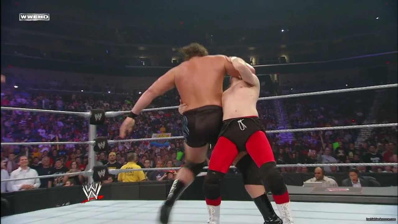WWE_ECW_05_20_08_Colin_Kelly_vs_Knox_Layla_mp40192.jpg