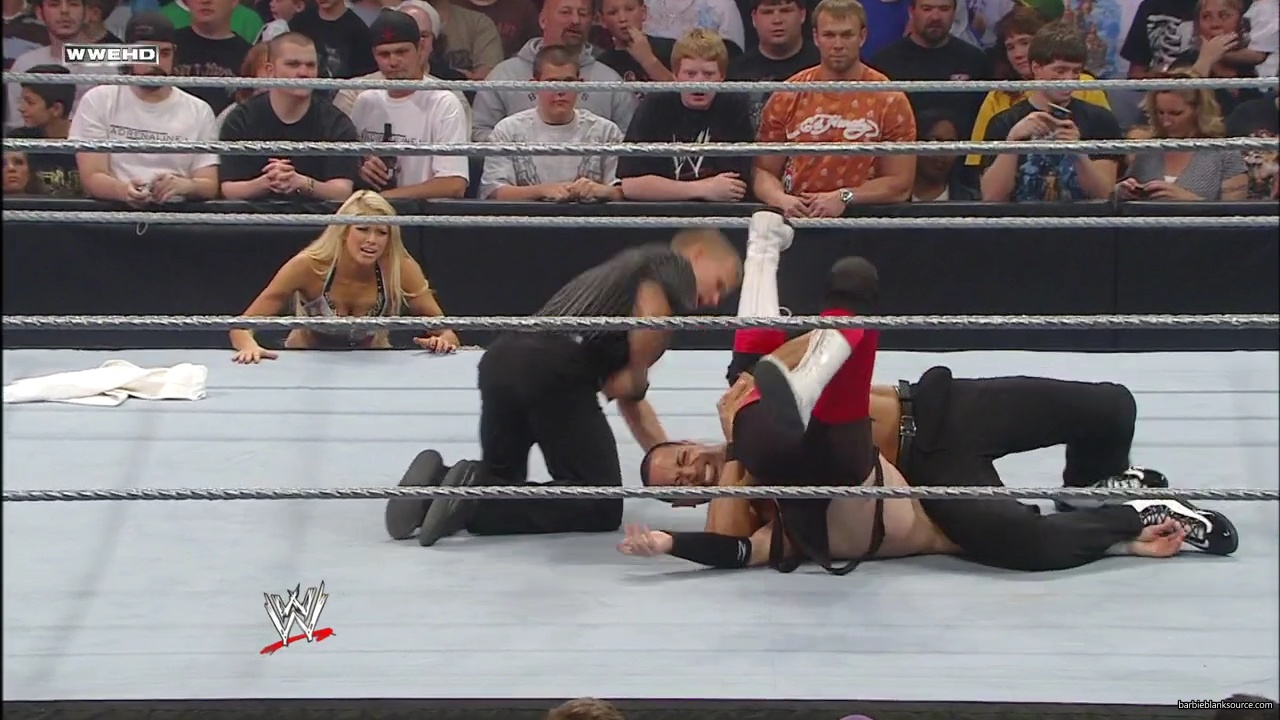 WWE_ECW_05_20_08_Colin_Kelly_vs_Knox_Layla_mp40243.jpg