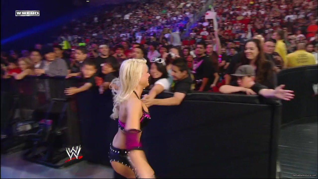 WWE_ECW_06_10_08_Kelly_vs_Victoria_mp40306.jpg