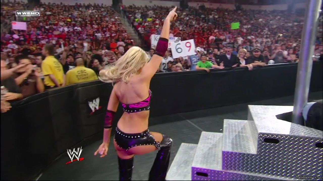 WWE_ECW_06_10_08_Kelly_vs_Victoria_mp40308.jpg