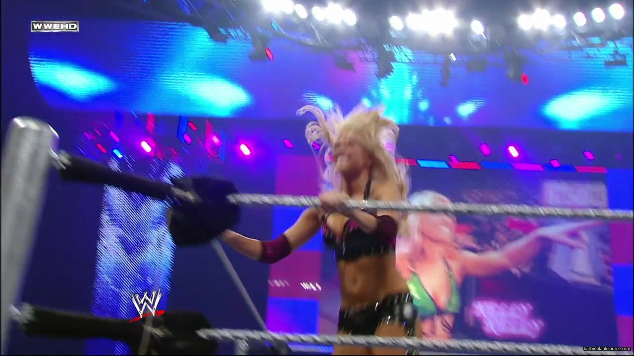 WWE_ECW_06_10_08_Kelly_vs_Victoria_mp40321.jpg